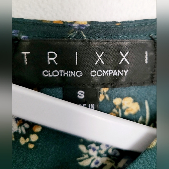 Trixxi Francesca's Women Long Sleeve Mini Dress Floral/Paisley Green Lined Small - Picture 3 of 16